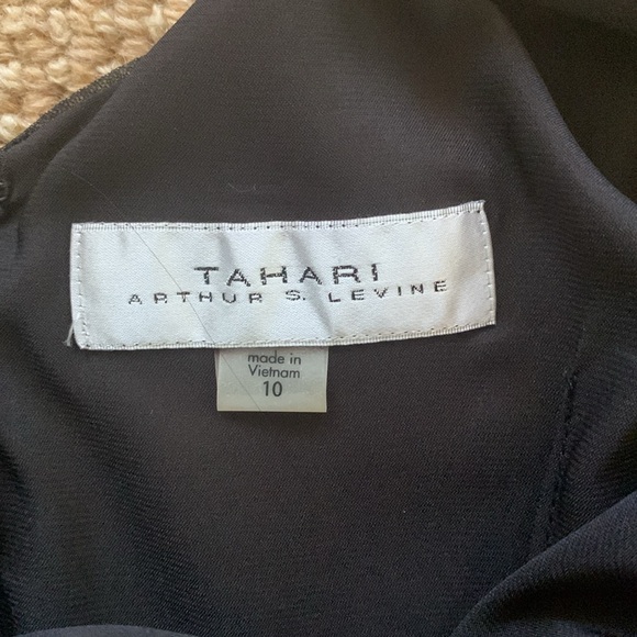 Tahari,  size 10,  embroidered pink, blue and green on black - Picture 6 of 6